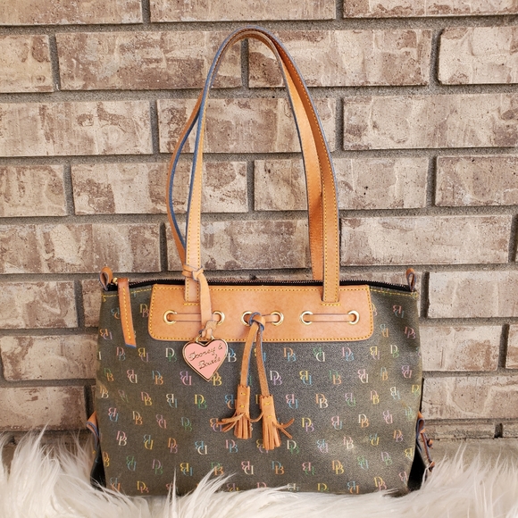 Dooney & Bourke Handbags - Dooney & Bourke large Tassel zip top signature bag